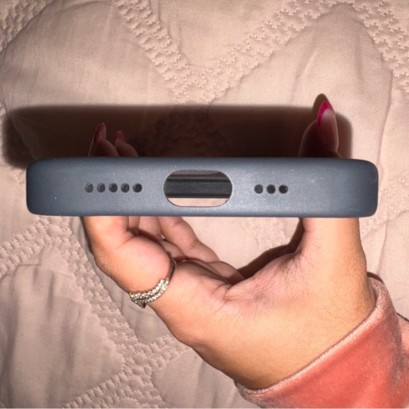 iPhone 15 pro Apple case - lightly used - Picture 2 of 3